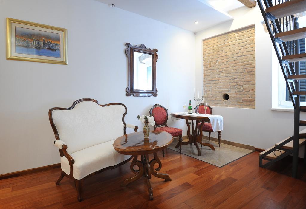 Apartments Felicitas Split Ruang foto